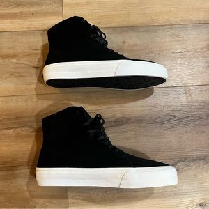 Cuatro / Cu4tro design Shoes Brand new suede
